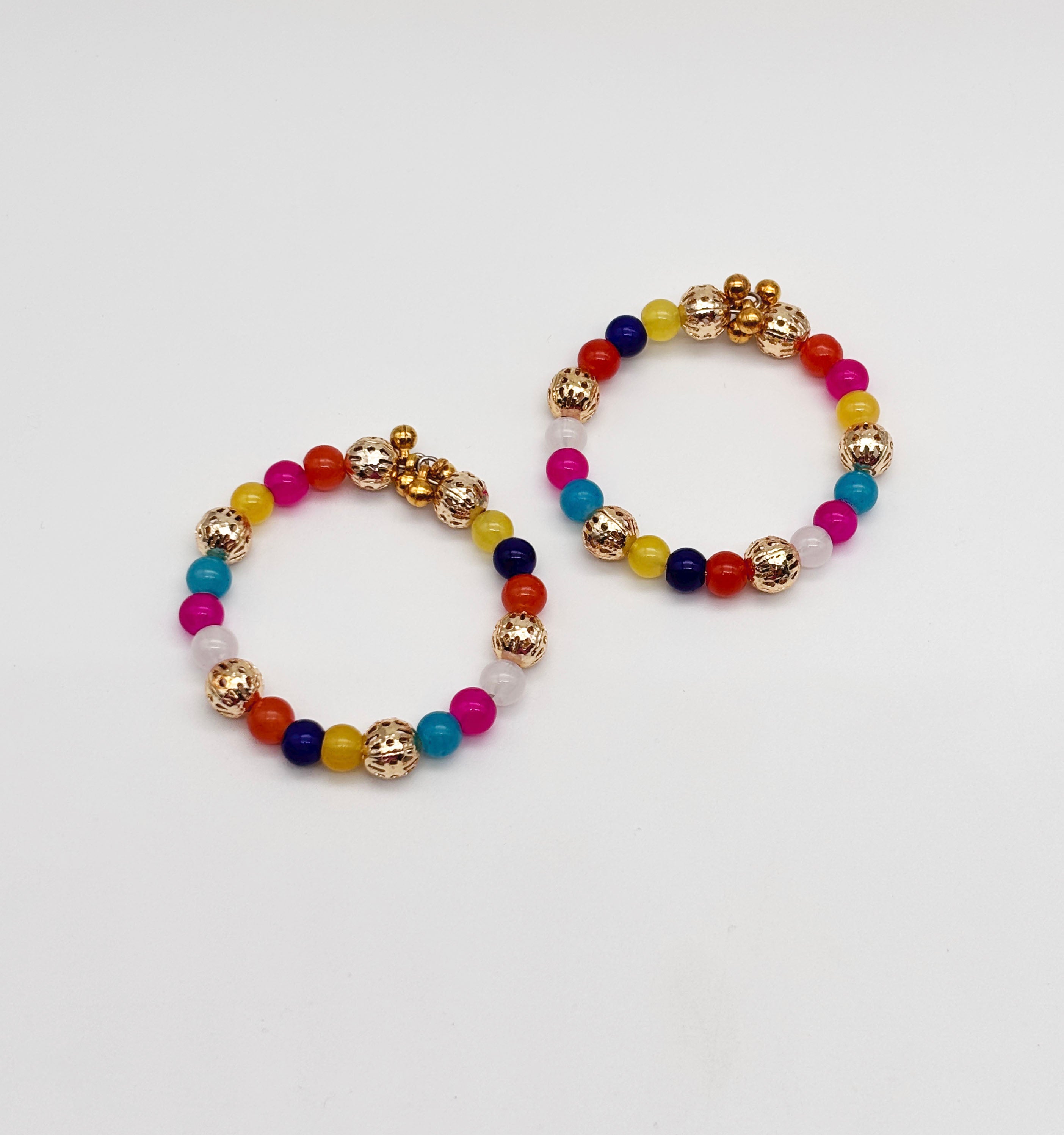 Image of Gift Set Of Festive 4 Maang Teekas, 2 Pairs of Bracelets