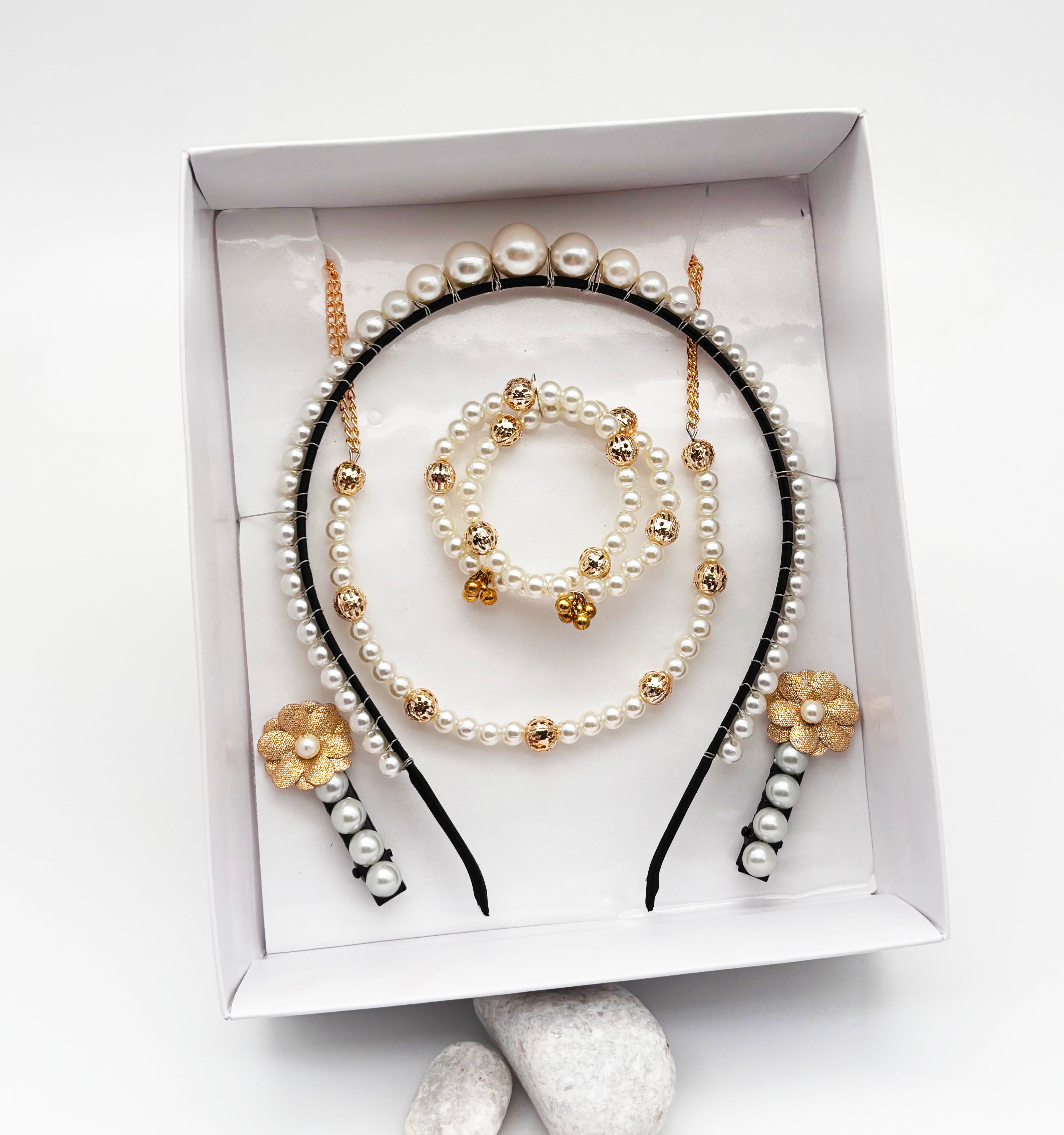 Gift Set Of All Pearls Necklace, 2 Bracelets, Hair Band & a pair of Hair Clips