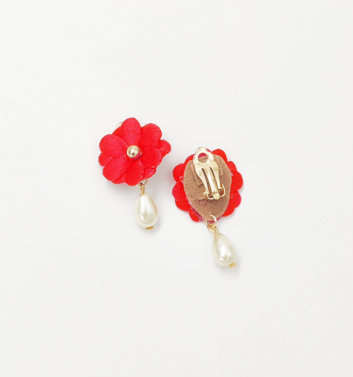 Image of Gift Set Of Floral Tiara Hairband, 3 Pairs of Hair Clips, 1 Pearl Necklace & a pair Of Floral Clip On Earrings