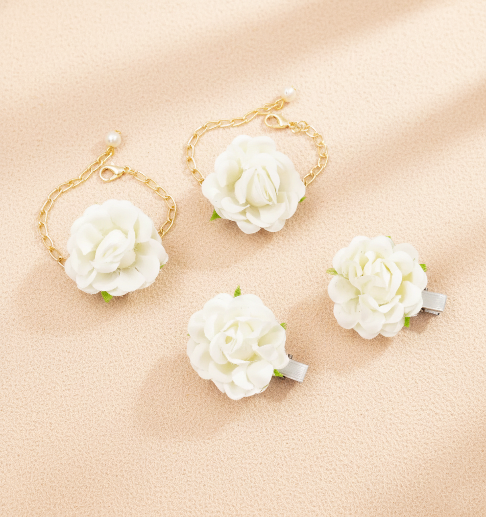 Kids Daisy Baby Floral Alligator Clips & 2 Bracelets Set - White
