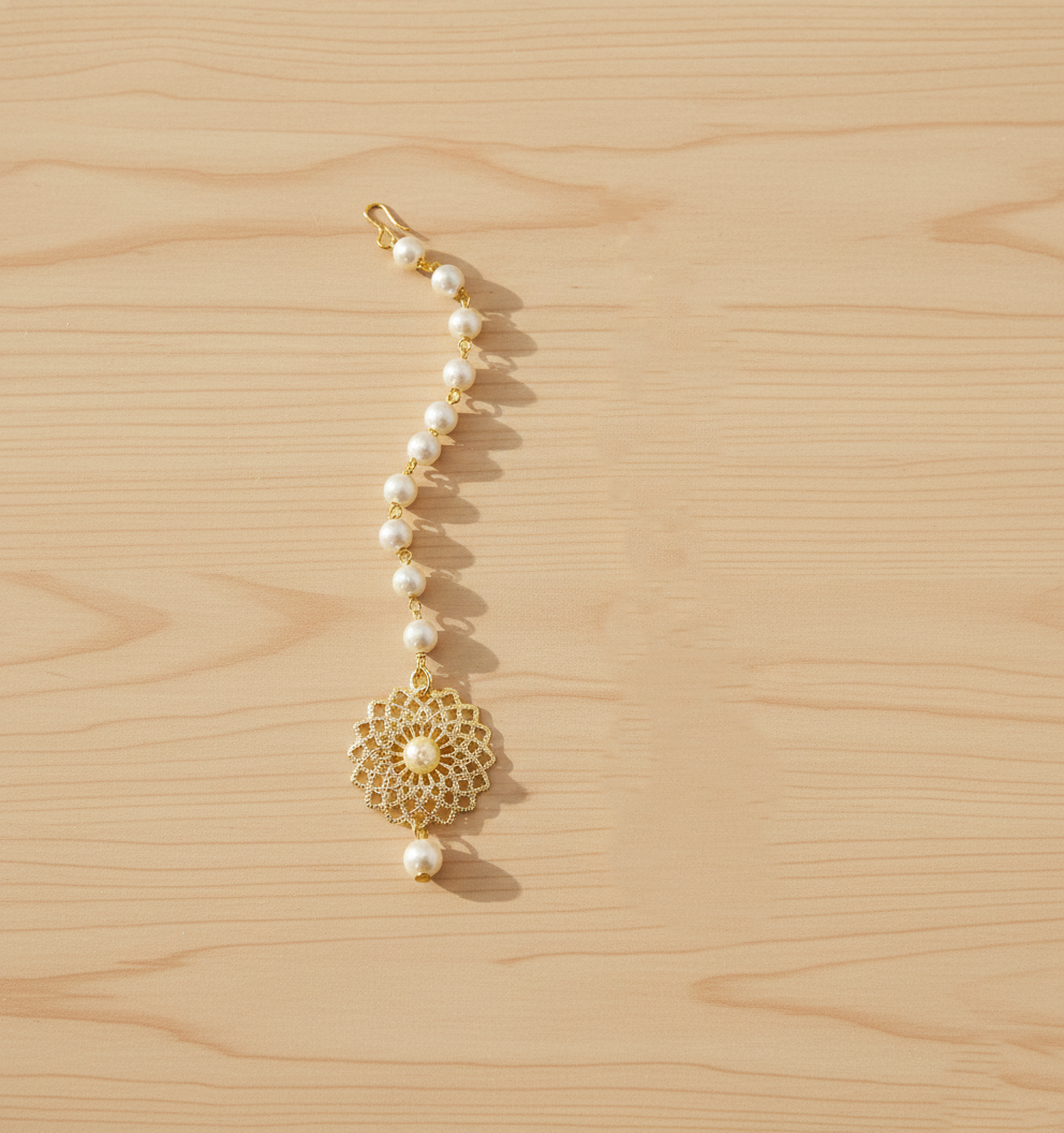 Kids Filigree & Pearl Detail Maang Teeka