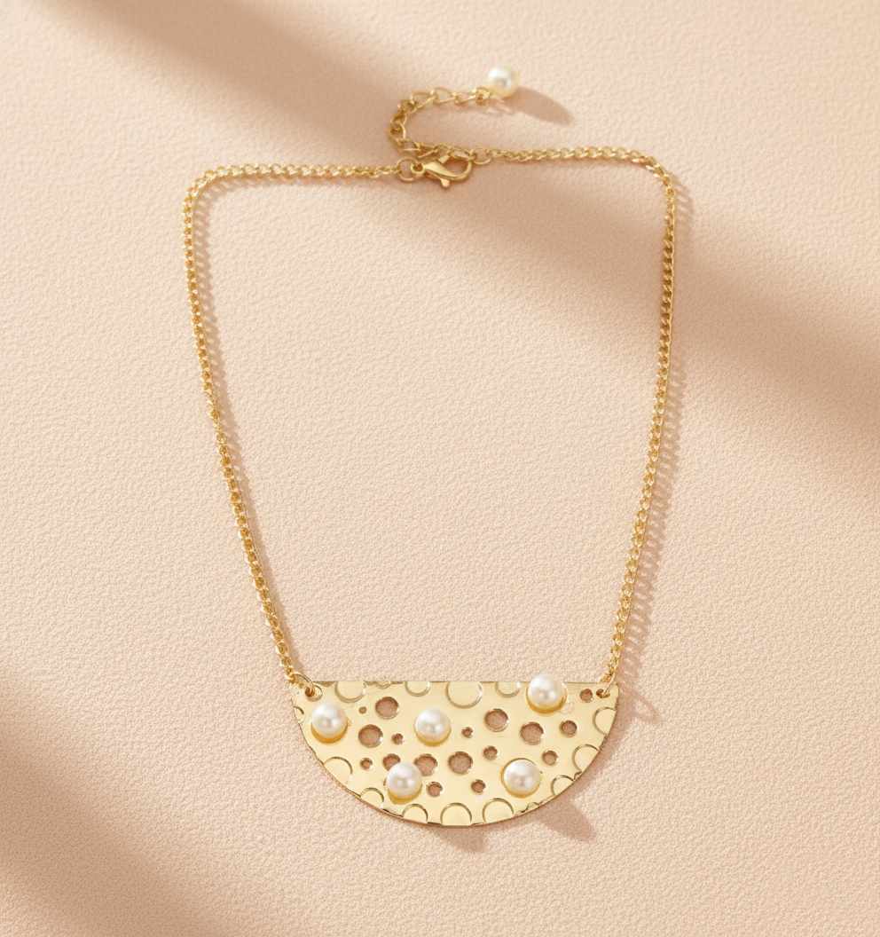 Image of Statement Metal & Pearls Necklace