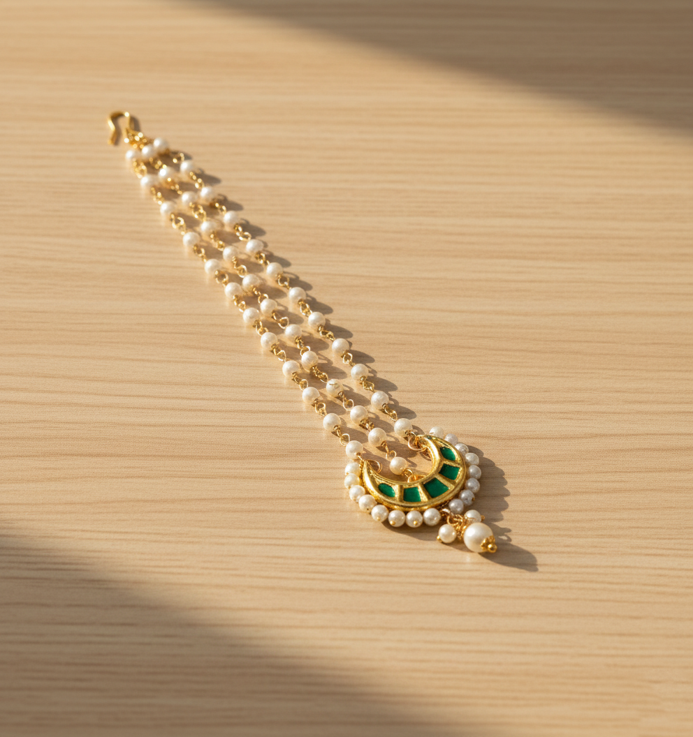 Kids Chand Kundan & Pearls Passa Maang Teeka - Dark Green