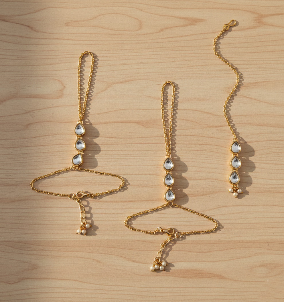 Kids Tarang Haath Phools & Maang Teeka Set - Golden