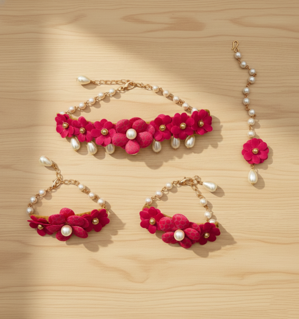 Kids Sadabahar Floral Choker, Bracelets & Maang Teeka Set