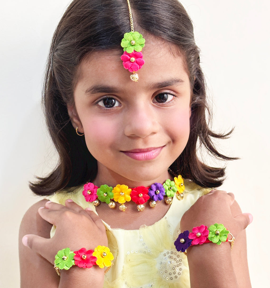Kids Lavanya Floral Necklace, 2 Bracelets & Maang Teeka Set - Multicolor