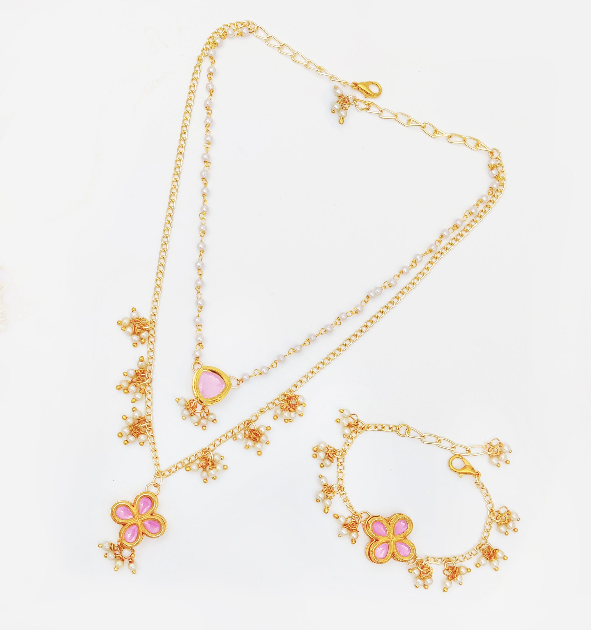 Boondein Layered Kundan & Pearls Necklace, Bracelet & Maang Teeka Set
