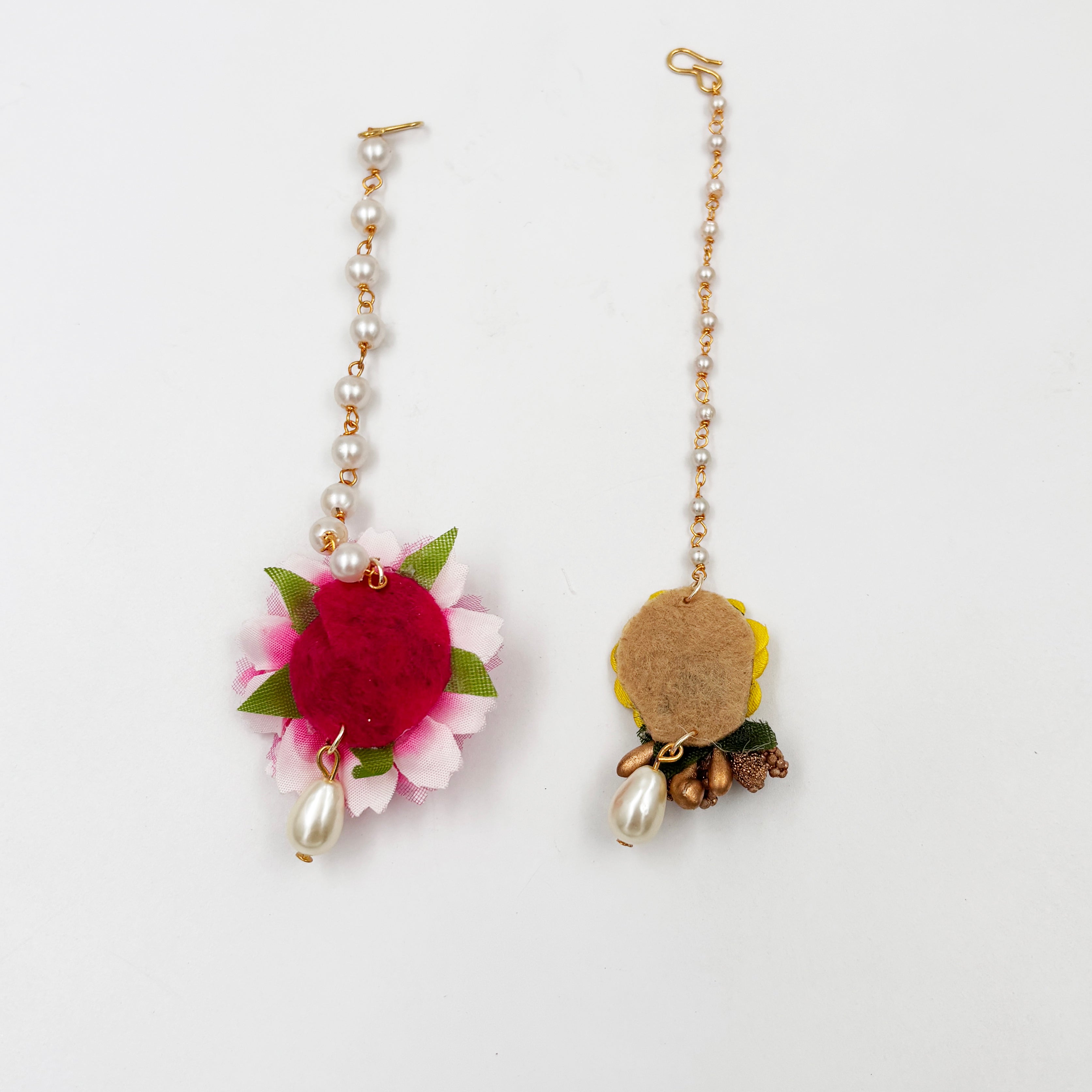 Set Of 2 Flower Embellished Maang Teeka