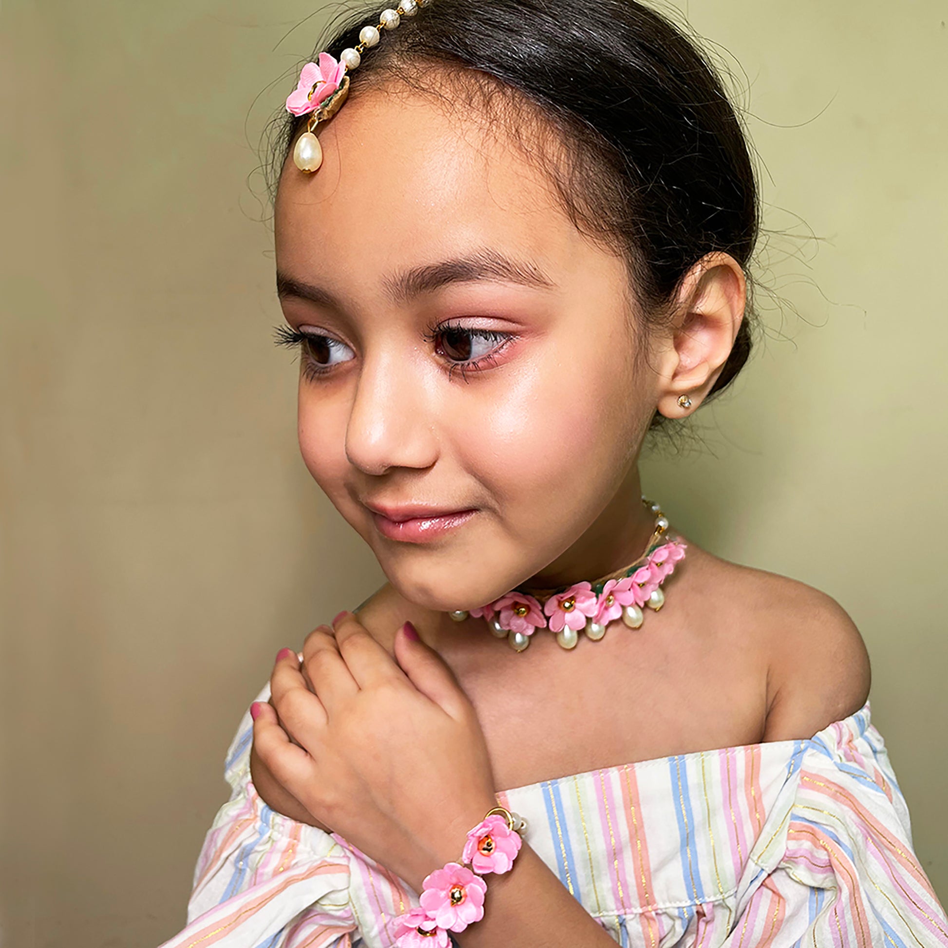Lavanya Floral Necklace, 2 Bracelets & Maang Teeka Set - Light Pink