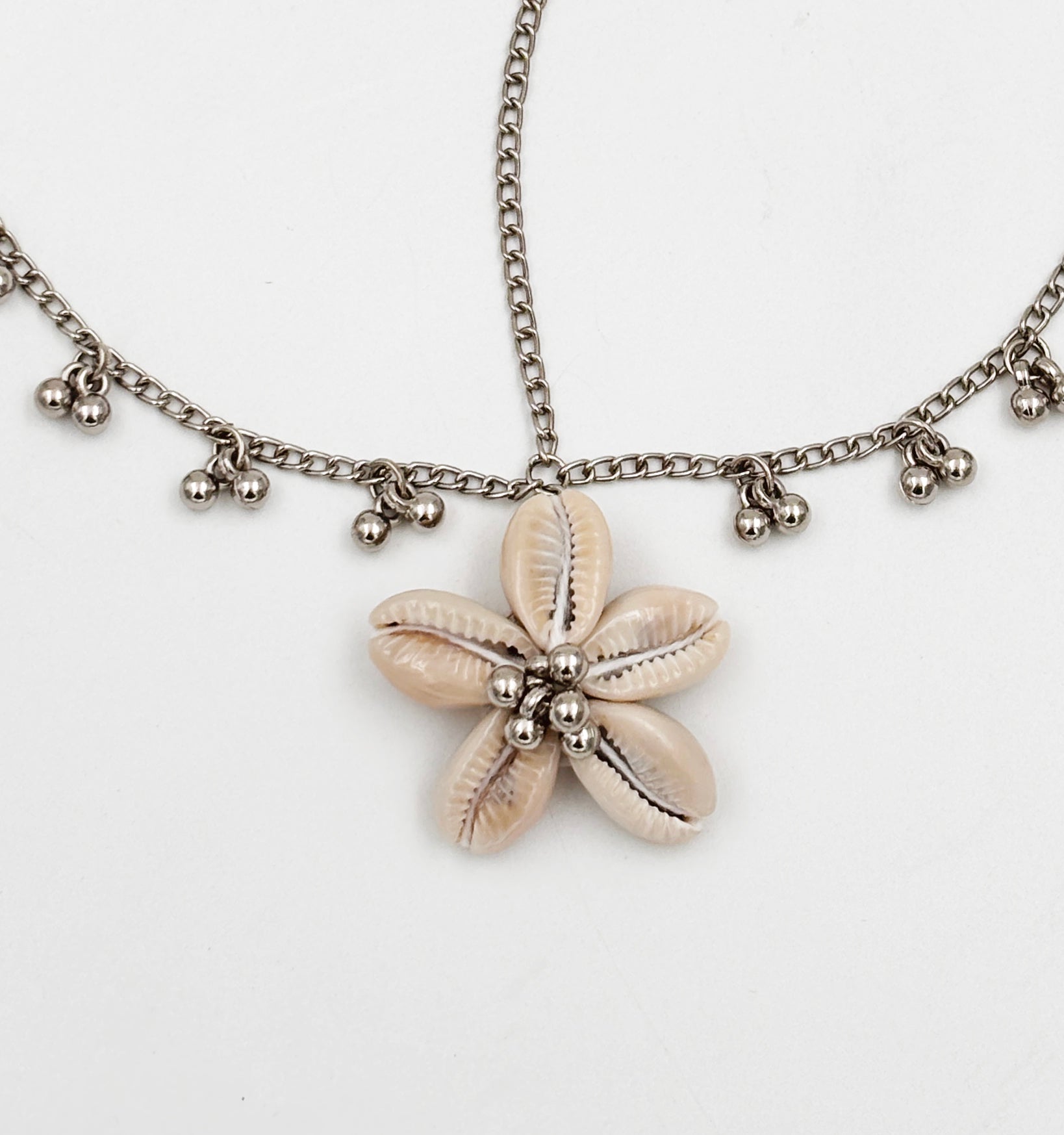 Image of Kodi Shell & Dangling Beads Head Chain (Oxidised Silver)