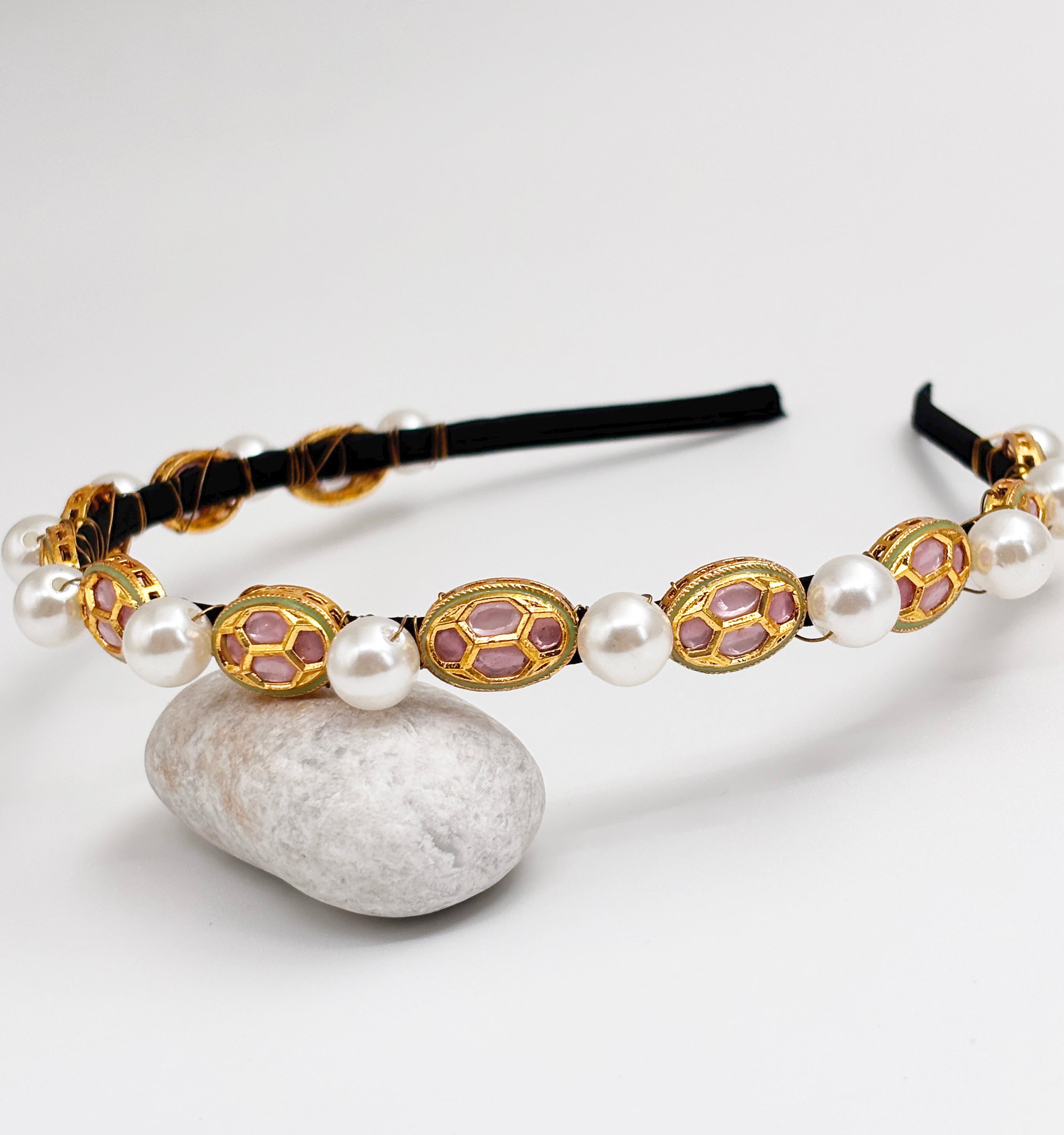 Image of Jewelled Kundan & Pearls Detail Hairband