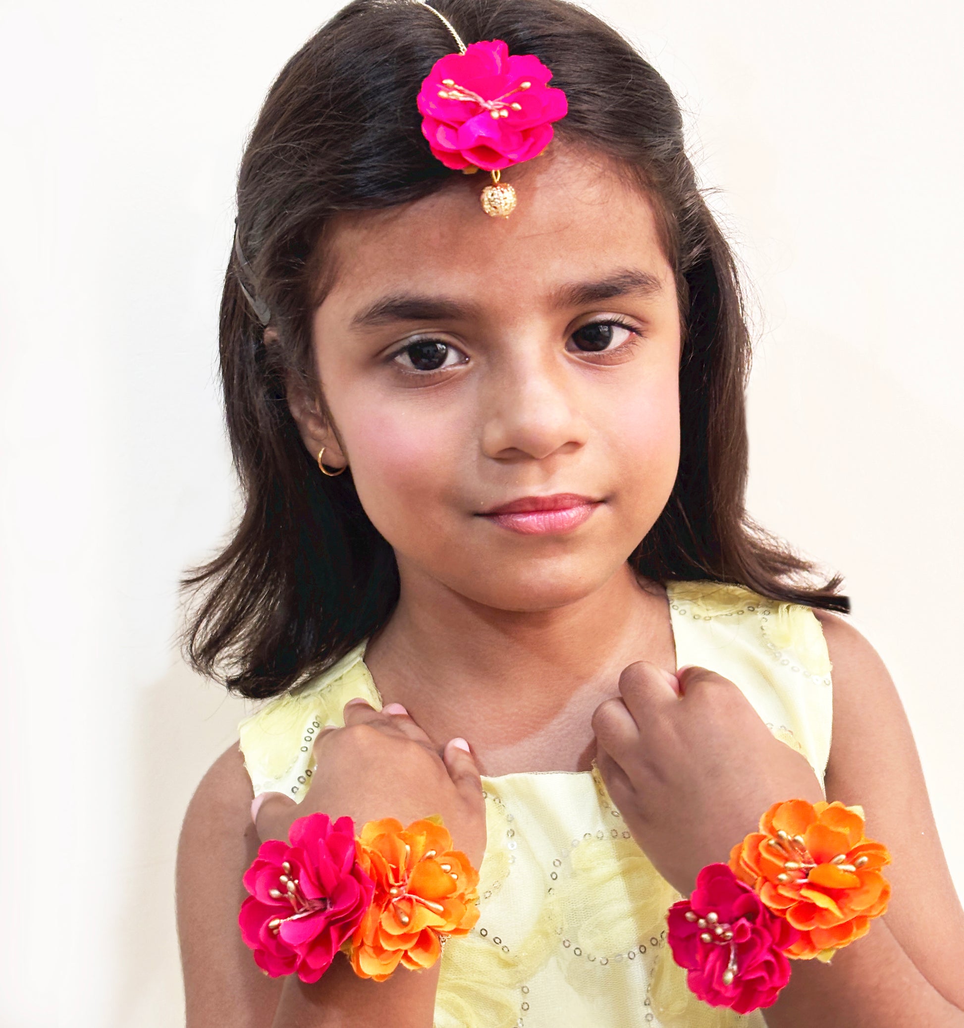 Peehu Floral Bracelets & Maang Teeka Set (Orange)
