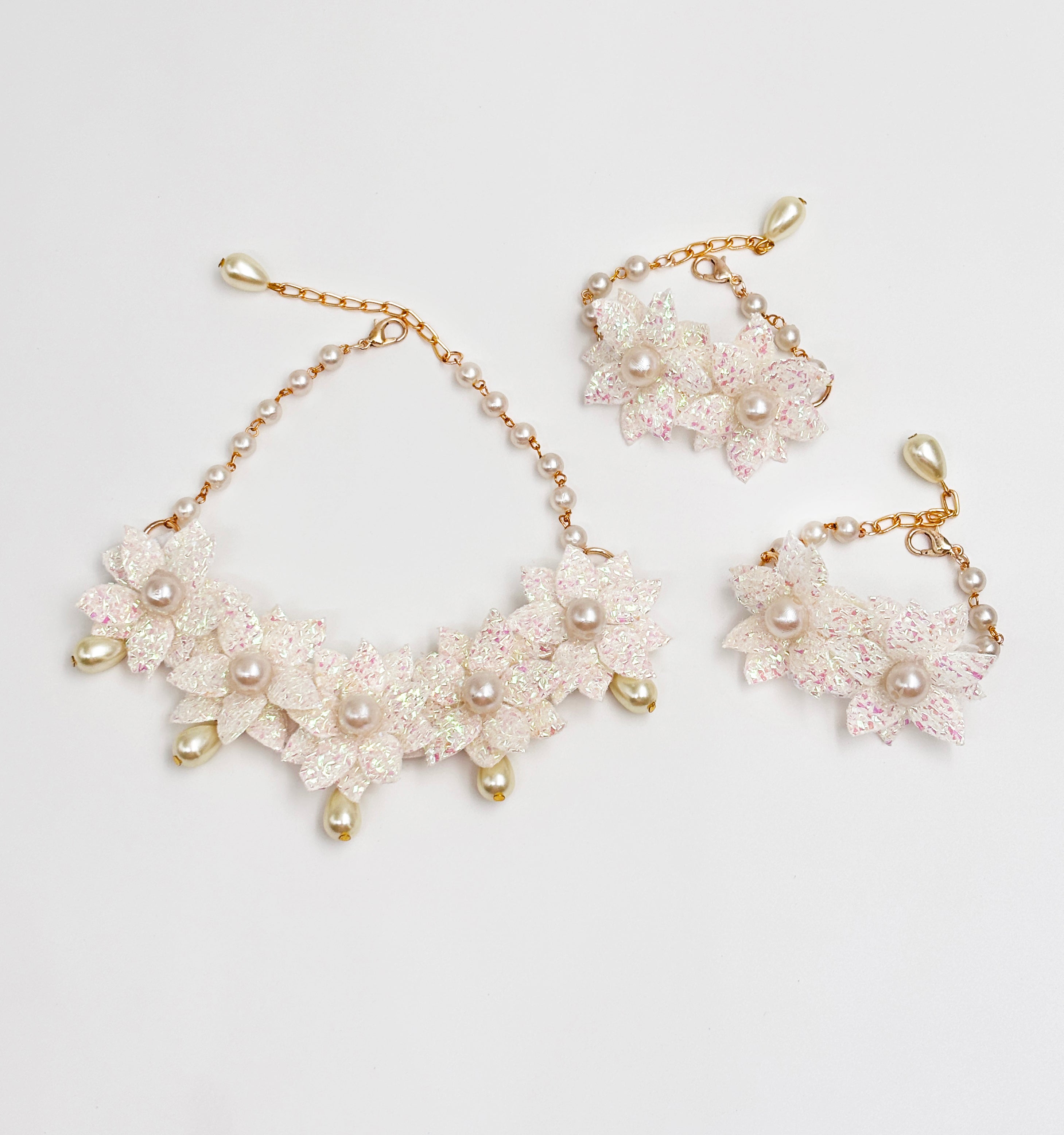 Image of Aalya Shimmery Floral Necklace, Bracelets & Head Chain Set
