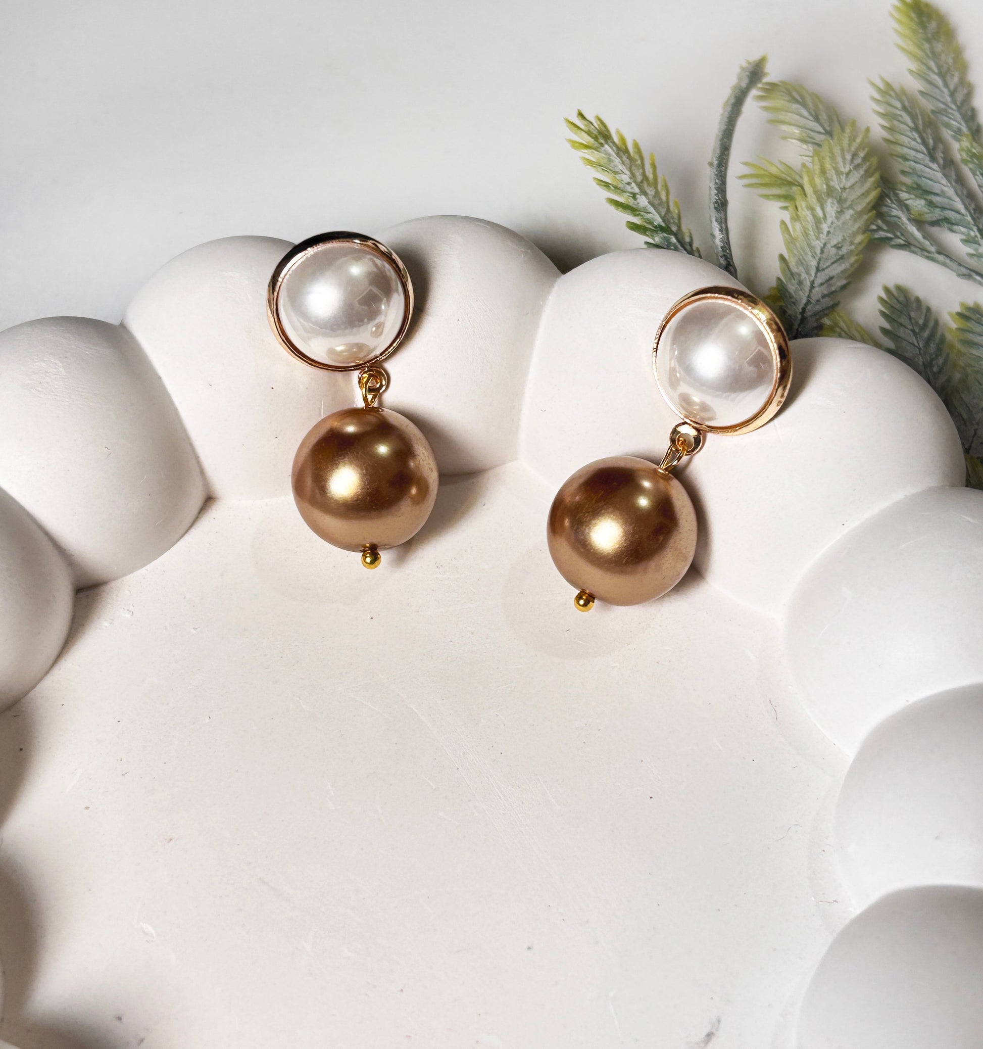 Sand Dune Pearls Drop Earrings