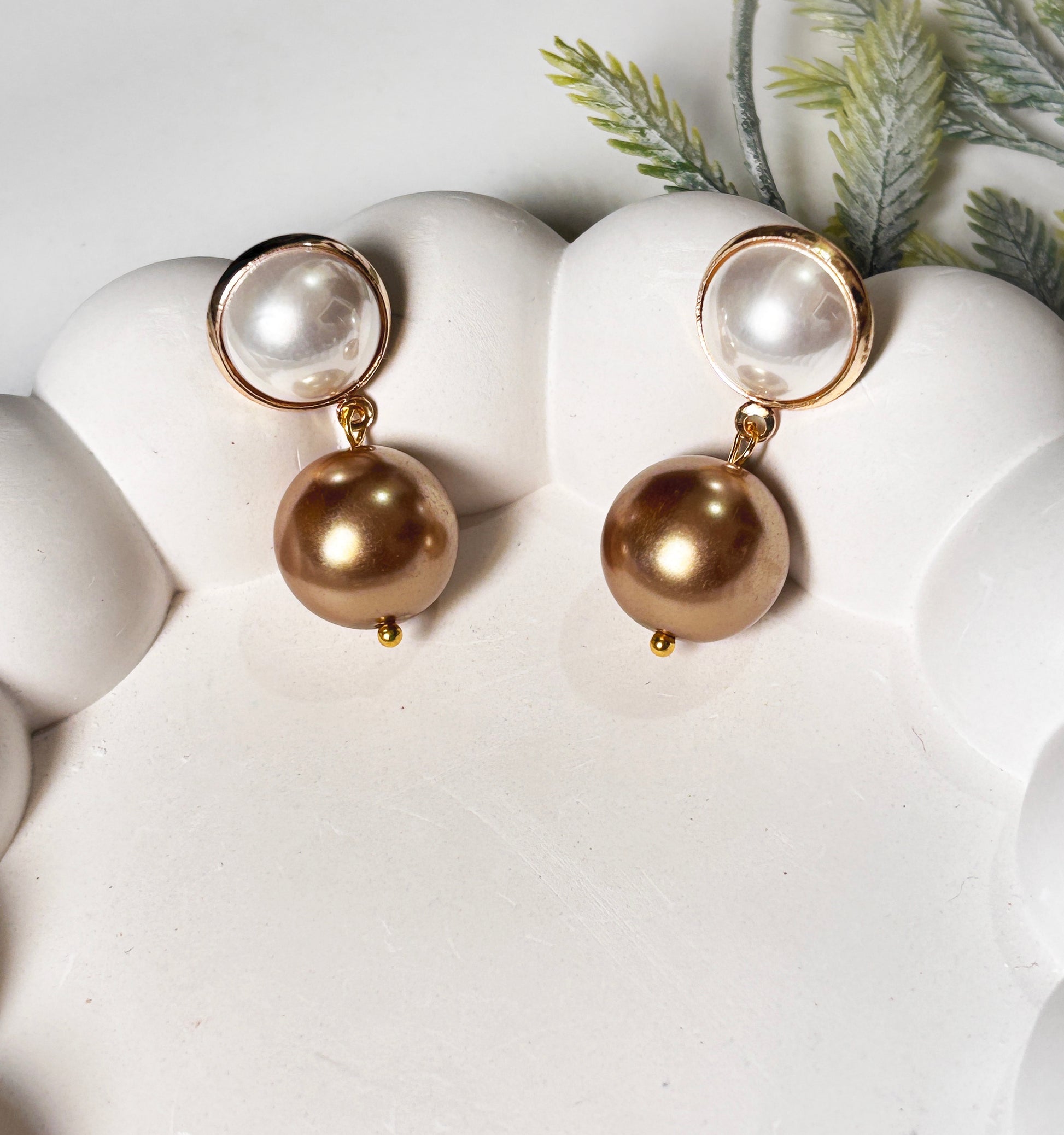 Sand Dune Pearls Drop Earrings