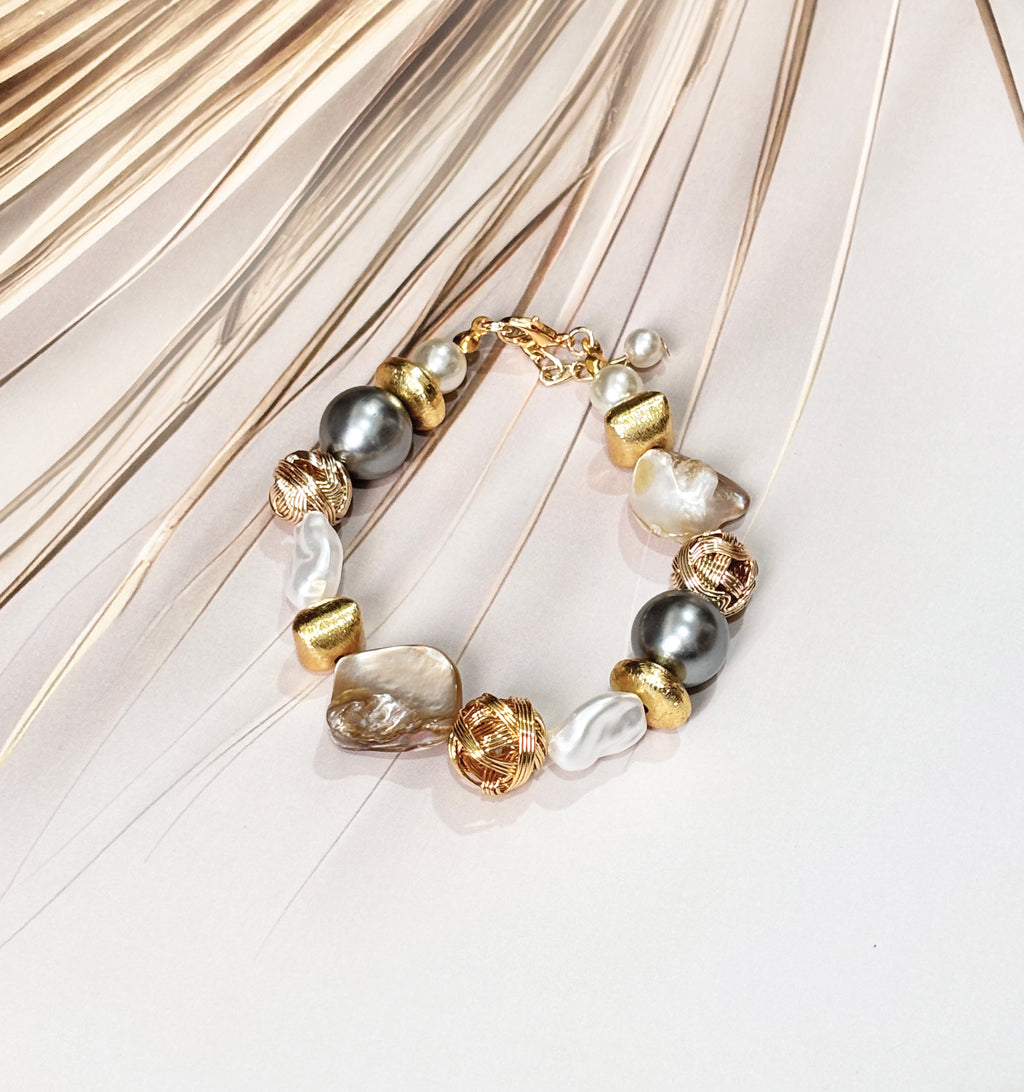 Lunara Pearl Bracelet