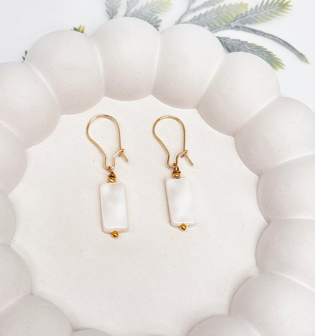 Elara Mother of Pearl Earrings