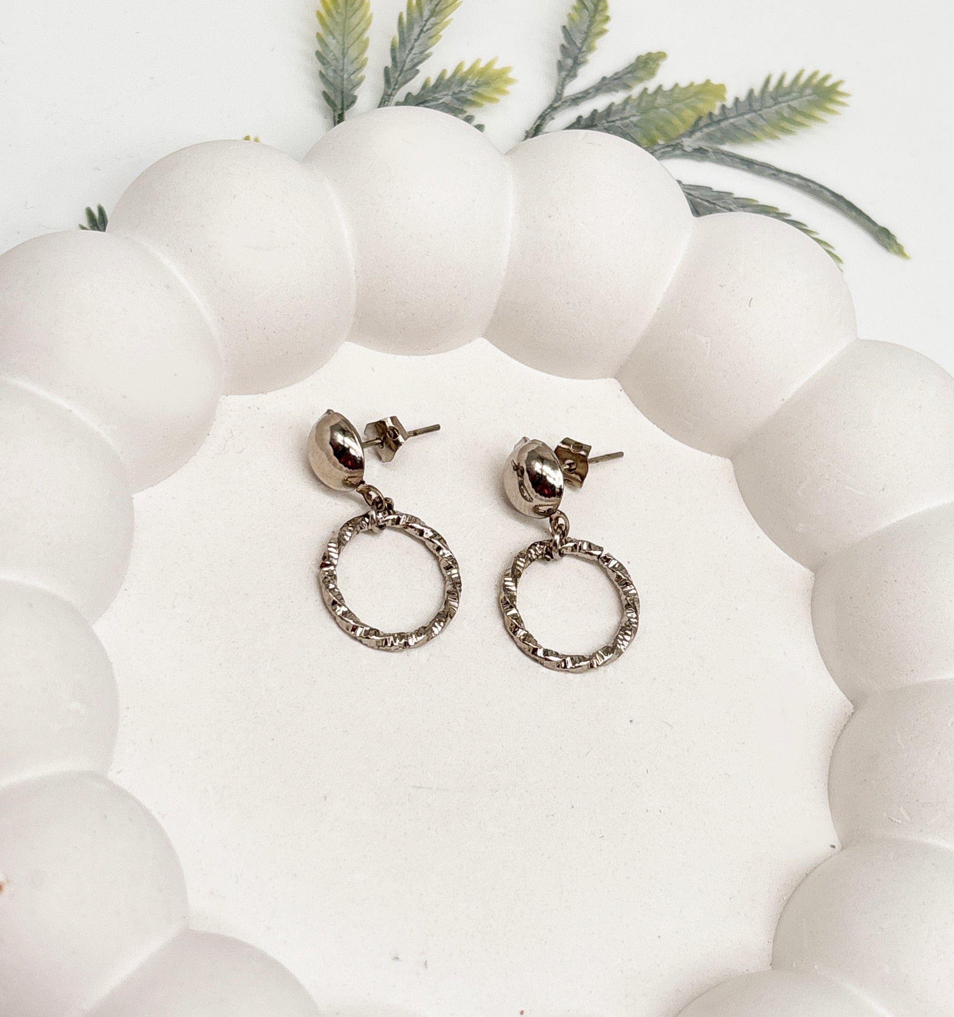 Saira Halo Earrings