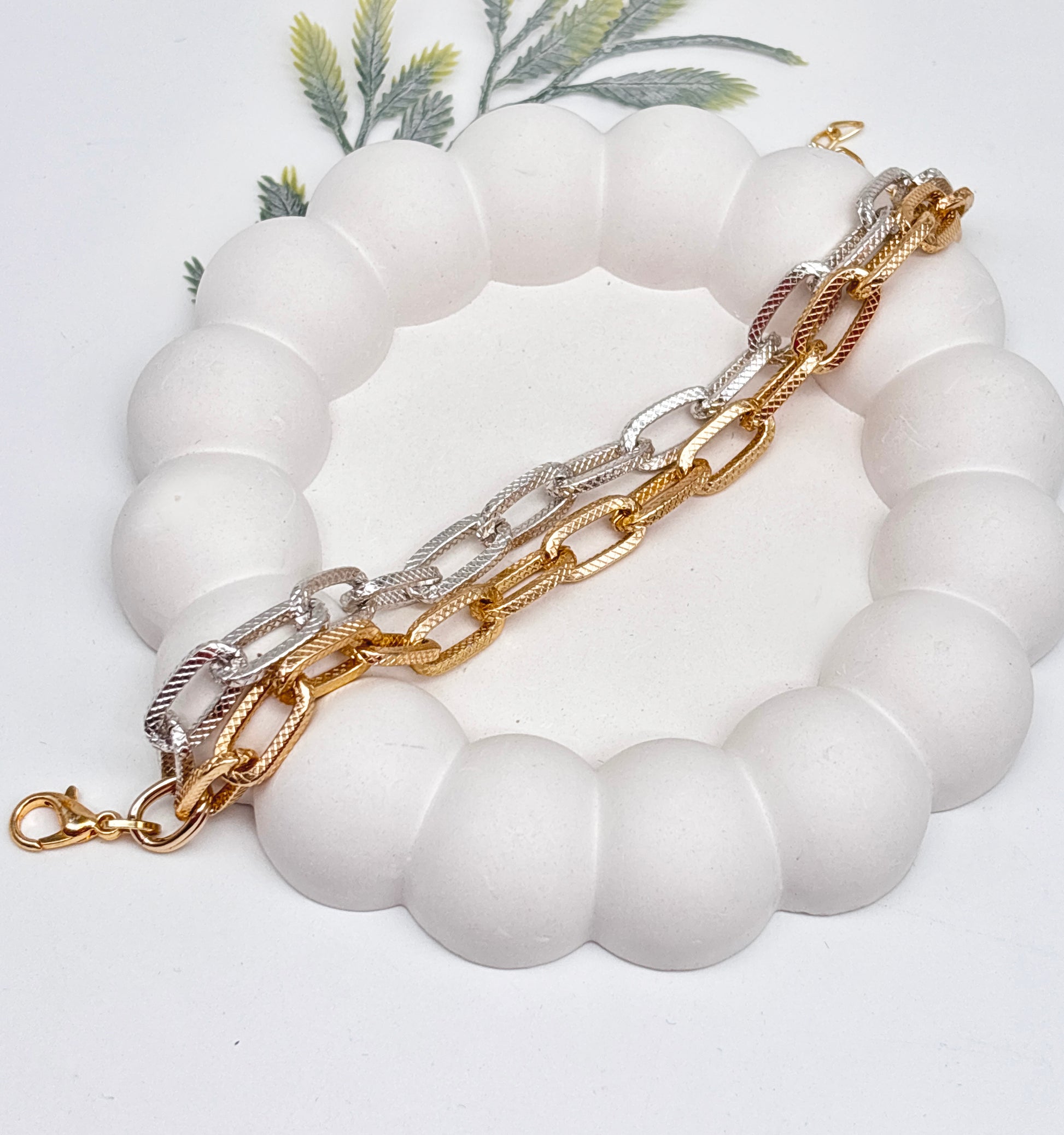 Taylor Dual Link Bracelet: Modern Elegance in Gold and Silver
